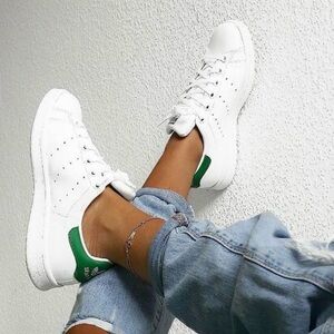 Adidas Women’s Stan Smith Primegreen. White/Green.6 on tag, but fits like 6.5